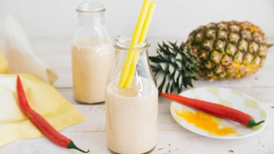 Spicy Ananas Smoothie mit Gewürzen