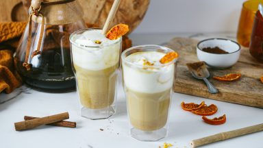 Pumpkin Spice Latte – Cremig, würziger Milchkaffee mit Kürbis