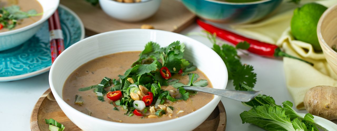 Rezept für Erdnusssuppe mit Kokosmilch