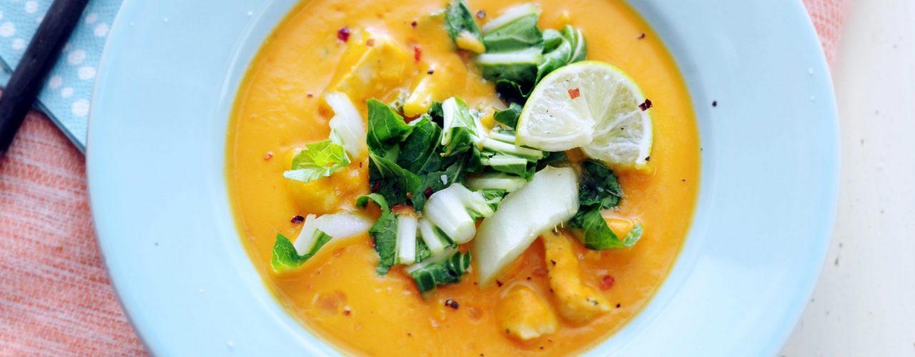 Rezept würzige Süßkartoffelsuppe mit rotem Thai-Curry