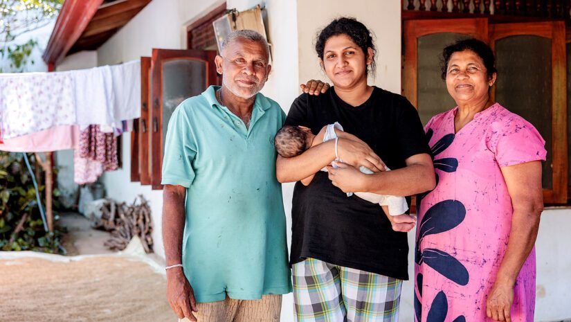 Kalyani mit Tochter.