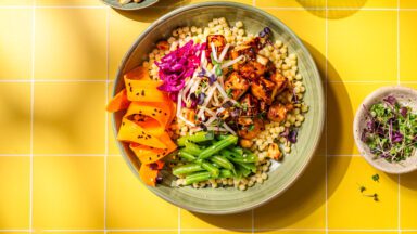Sticky-Tofu Poke-Bowl