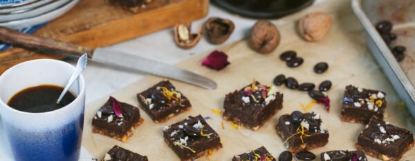 Fudge mit Kaffee und Nüssen